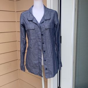 Very cute women’s button top
